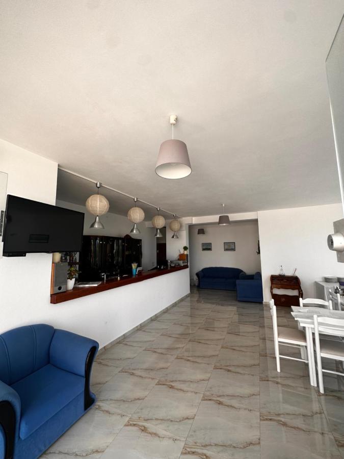 Hotel Belle Vue Ksamil Exteriér fotografie